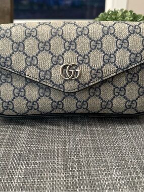 Authentic Gucci Beige and Blue GG Supreme Envelope Clutch with Silver GG- PIF